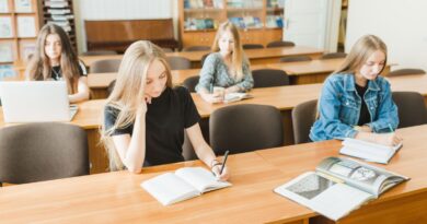 Λύση για την ισοτιμία πτυχίων 400.000 αποφοίτων των πρώην ΤΕΙ