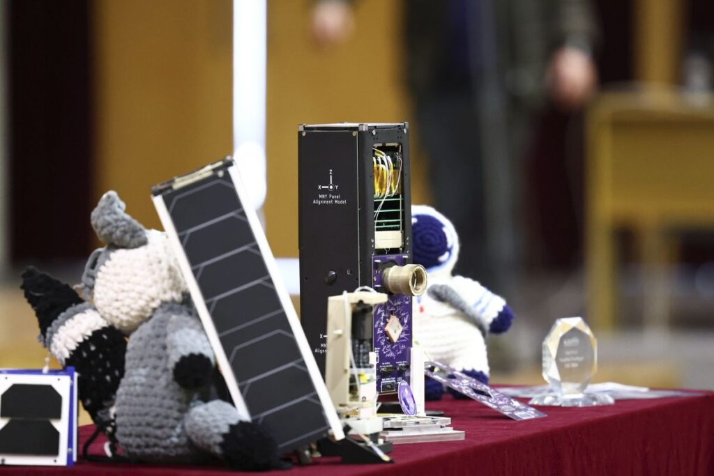 Καλημέρα και καλή εβδομάδα! Τα τηλέφωνα επικοινωνίας της γραμμής του δημότη είναι τα εξής: 2310387036 2313302200 15388 Η γραμμή λειτουργίας λειτουργεί καθημερινές 08:00-14:00.