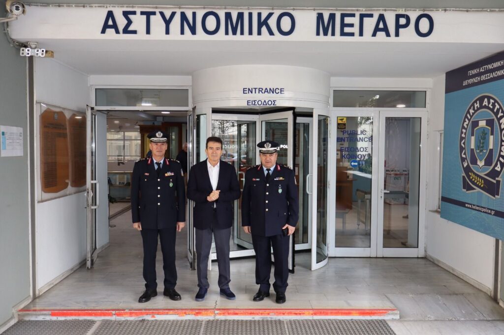 Χρυσοχοΐδης: Ενδείξεις οπαδικού κινήτρου στη δολοφονία του 20χρονου στην Καλαμριά