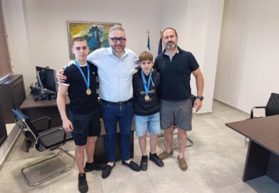 Δ. Ωραιοκάστρου: Συγχαρητήρια Τσακίρη στα αδέλφια Τοπαλίδη για τις σπουδαίες διακρίσεις τους σε μαχητικά αθλήματα