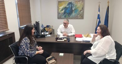 Δ. Ωραιοκάστρου: Συγχαρητήρια Τσακίρη σε μαθήτρια που διακρίθηκε σε πανελλήνιο διαγωνισμό αφίσας-ιστορικού αφηγήματος