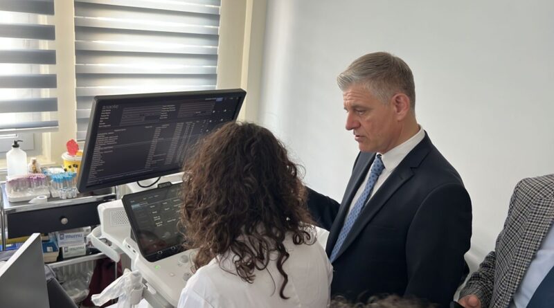 Επίσκεψη Γιουτίκα στις κλινικές  του «ΑΧΕΠΑ» που αναβαθμίστηκαν (pics)