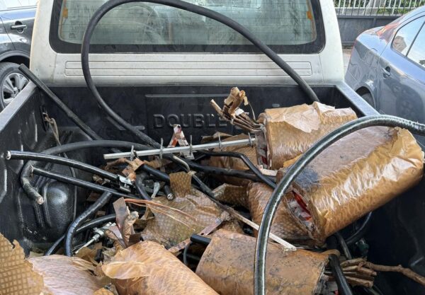 Διαβατά: Τους έπιασαν να κλέβουν μετασχηματιστές - Δύο συλλήψεις, ένας τραυματίας αστυνομικός (pics)