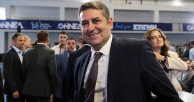 Διασωληνωμένος στη ΜΕΘ του νοσοκομείου «Ευαγγελισμός» ο Γ. Μυλωνάκης