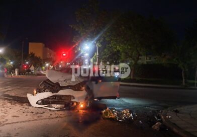 Σφοδρή σύγκρουση στην Καλαμαριά μετά από παραβίαση STOP – Όχημα κατέληξε σε θάμνους (pics)