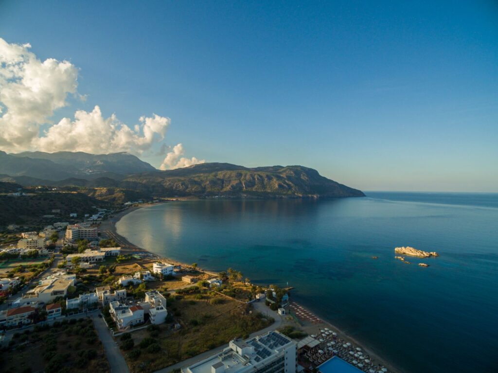 Η Κάρπαθος «πρωταγωνιστεί» στην Ιταλία ως το νησί με την «εξωπραγματική» θάλασσα