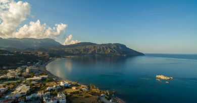 Η Κάρπαθος «πρωταγωνιστεί» στην Ιταλία ως το νησί με την «εξωπραγματική» θάλασσα