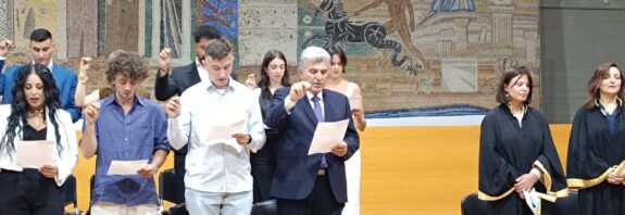 Και επισήμως πτυχιούχος ο Λευτέρης Αλεξανδρίδης (pics)