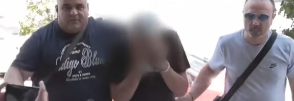 Ποινική δίωξη στον 59χρονο που έβαλε 6 φωτιές στη Σίνδο – «Εκτόνωνα την κούραση από τη δουλειά»