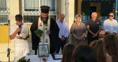 Δ. Ωραιοκάστρου: Με παιδικά χαμόγελα και θερμές ευχές χτύπησε το πρώτο κουδούνι για τη νέα σχολική χρονιά