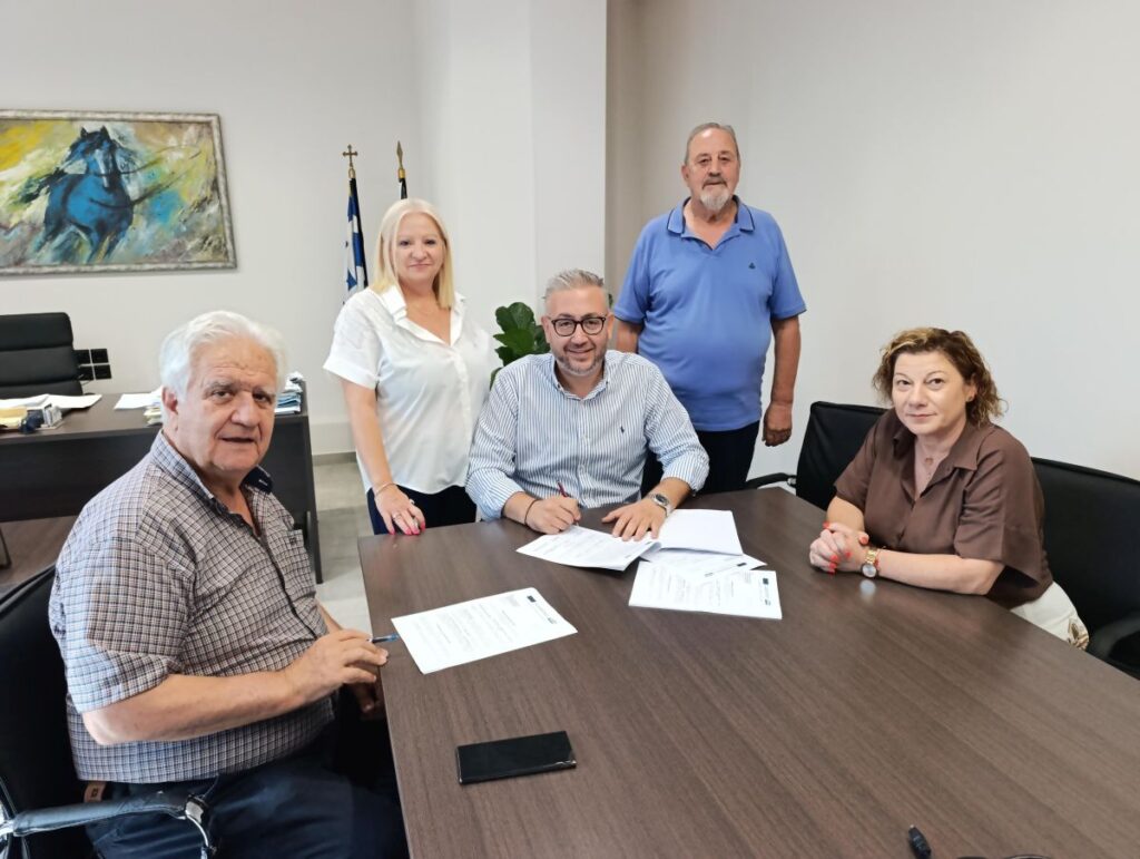 Δ. Ωραιοκάστρου: Υπογράφηκε η σύμβαση για την ολοκλήρωση του αποχετευτικού δικτύου σε Νεοχωρούδα και Πεντάλοφο