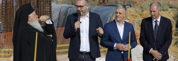 Δ. Ωραιοκάστρου: Μπήκαν τα θεμέλια για την κατασκευή του 5ου Δημοτικού Σχολείου Ωραιοκάστρου στη Γαλήνη