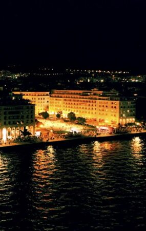 11.000 δρομείς και ρεκόρ ατομικών συμμετοχών στον 14ο Διεθνή Νυχτερινό Ημιμαραθώνιο Θεσσαλονίκης - ZeniΘ