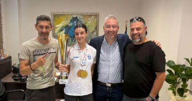 Στην κορυφή του κόσμου η Αλεξάνδρα Κασιδεροπούλου στο Παγκόσμιο Πρωτάθλημα Νέων Kickboxing – Υπερήφανος ο Δήμος Ωραιοκάστρου